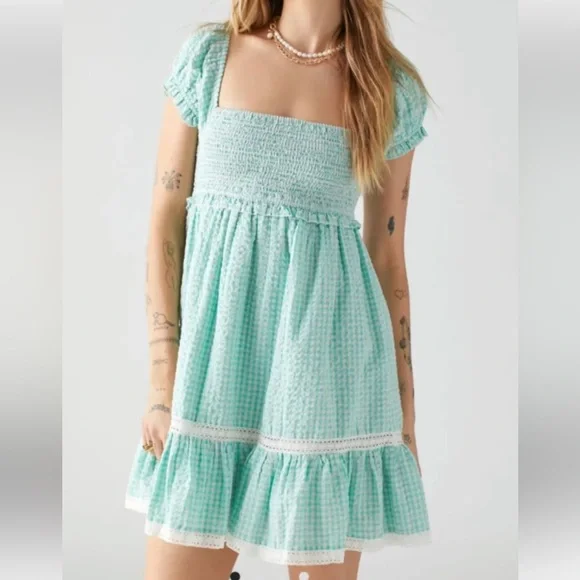 Urban Outfitters marseille gingham mint mini dress - Picture 3 of 4